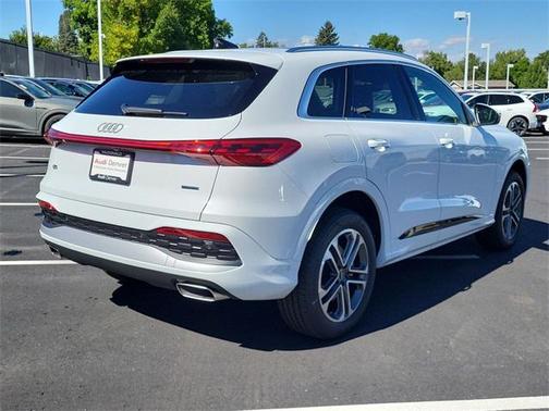 2025 Audi Q5 Premium