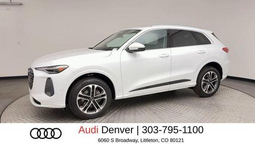 Glacier White Metallic 2025 Audi Q5 Premium Plus TFSI quattro S tronic