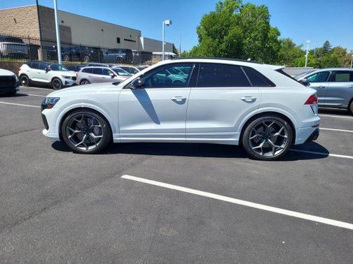 Glacier White Metallic 2026 Audi RS Q8 4.0T