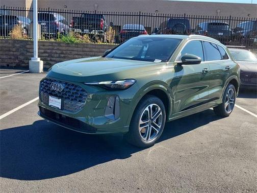 2025 Audi Q5 Premium