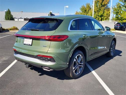 2025 Audi Q5 Premium