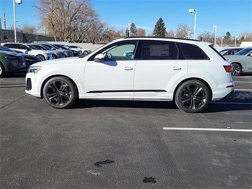 2026 Audi Q7 55 Premium Plus