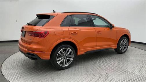 2024 Audi Q3 45 S line Premium Plus
