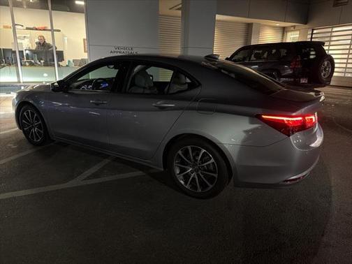 2017 Acura TLX V6 w/Advance Package