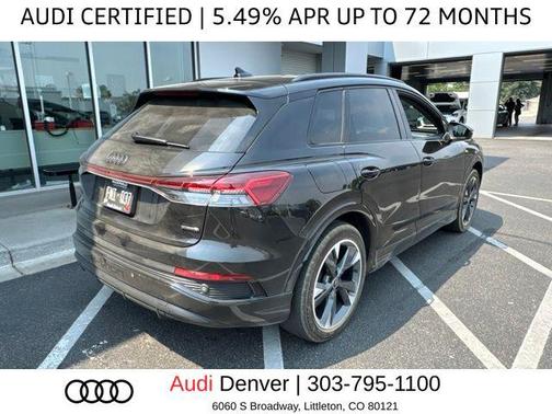 Mythos Black Metallic 2025 Audi Q4 e-tron Prestige