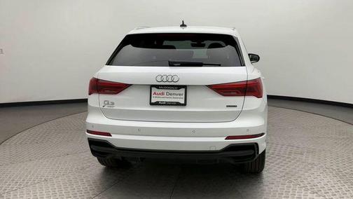 2025 Audi Q3 Premium 45 TFSI S line quattro Tiptronic