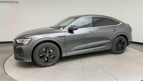 2024 Audi Q8 e-tron Premium Plus