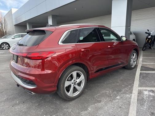 2025 Audi Q5 Prestige TFSI quattro S tronic