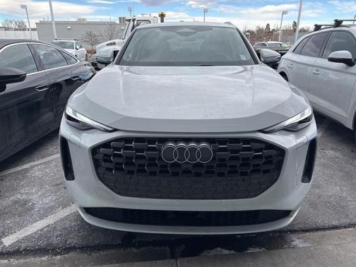 2025 Audi Q5 Premium TFSI quattro S tronic