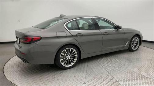 2021 BMW 530 xDrive