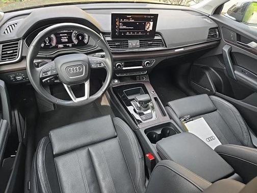 2023 Audi Q5 45 S line Premium Plus