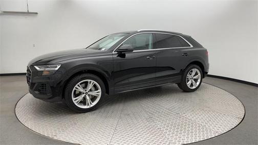 2022 Audi Q8 55 Premium