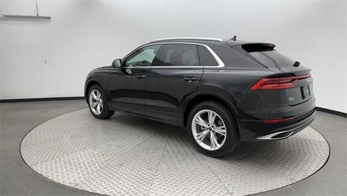 2022 Audi Q8 55 Premium