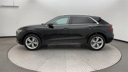 2022 Audi Q8 55 Premium