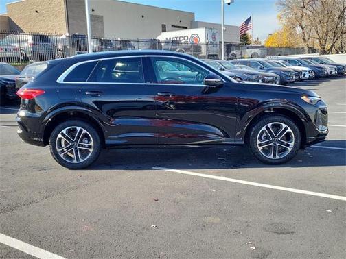 2025 Audi Q5 Premium