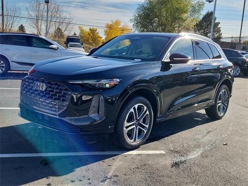 2025 Audi Q5 Premium