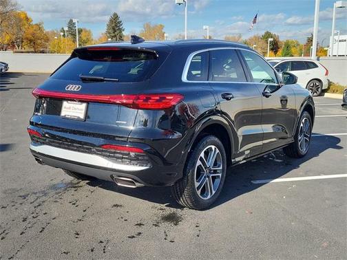 2025 Audi Q5 Premium