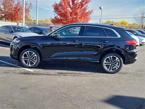 2025 Audi Q5 Premium