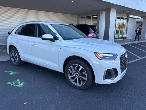 2023 Audi Q5 45 S line Premium Plus