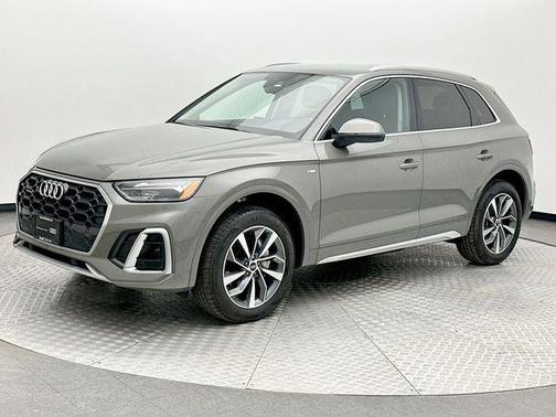 2023 Audi Q5 45 S line Premium
