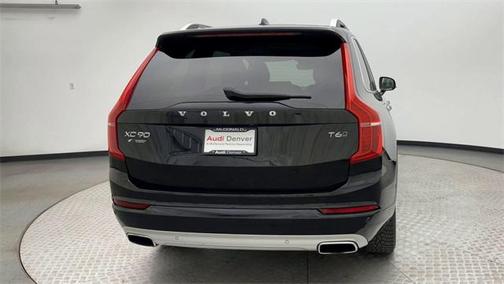 2018 Volvo XC90 T6 Momentum