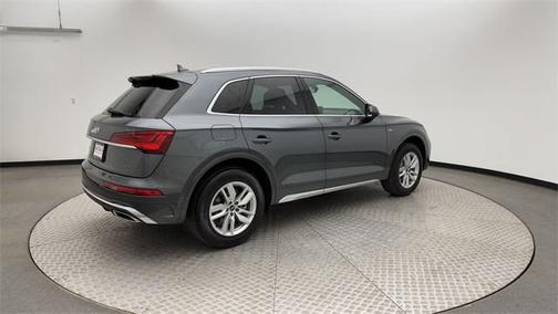 2022 Audi Q5 45 S line Premium