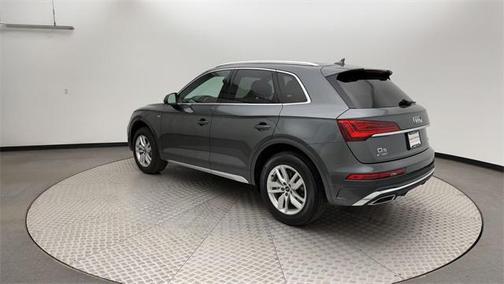 2022 Audi Q5 45 S line Premium