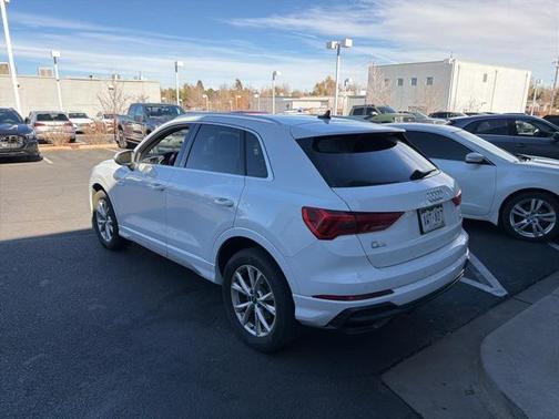 2022 Audi Q3 45 S line Premium