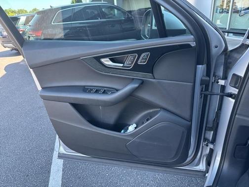 2017 Audi Q7 3.0T Premium