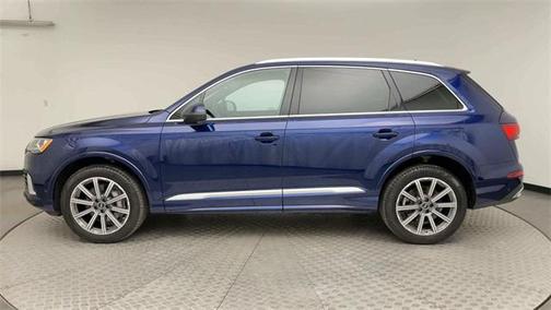 2022 Audi Q7 45 Premium Plus