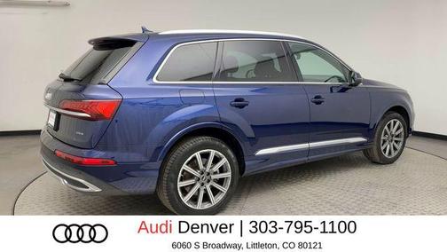 2022 Audi Q7 45 Premium Plus