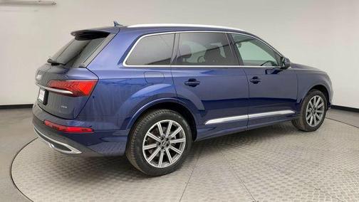 2022 Audi Q7 45 Premium Plus