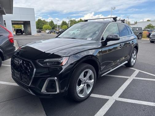2025 Audi Q5 45 S line Premium Plus