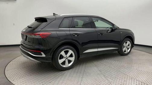 2024 Audi Q4 e-tron Premium Plus 50 quattro