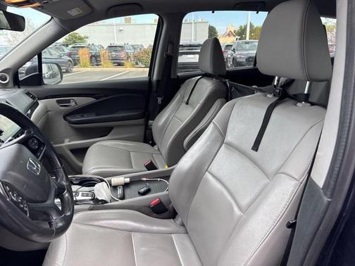 2019 Honda Pilot Touring 8-Passenger