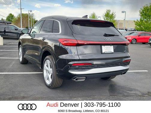 Mythos Black Metallic 2026 Audi Q5 Premium Plus TFSI quattro S tronic