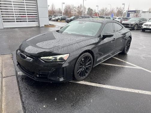 2022 Audi e-tron GT Prestige