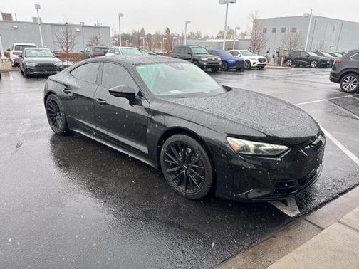 2022 Audi e-tron GT Prestige