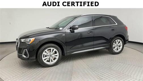 2022 Audi Q3 45 S line Premium