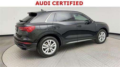 2022 Audi Q3 45 S line Premium