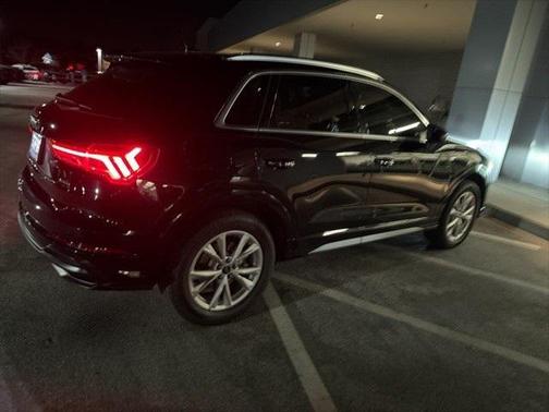 2022 Audi Q3 45 S line Premium