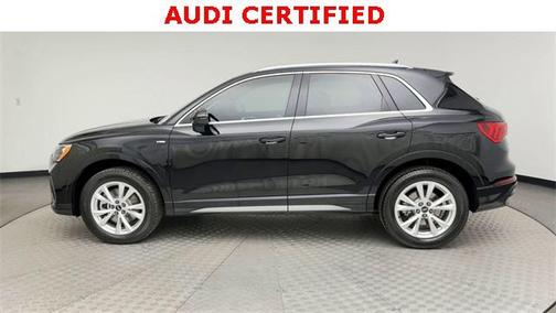 2022 Audi Q3 45 S line Premium