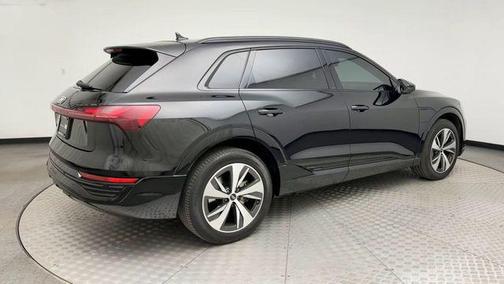 2024 Audi Q8 e-tron Premium