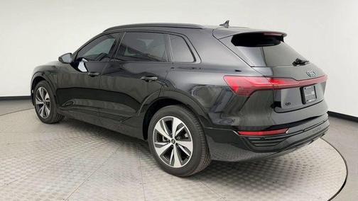 2024 Audi Q8 e-tron Premium