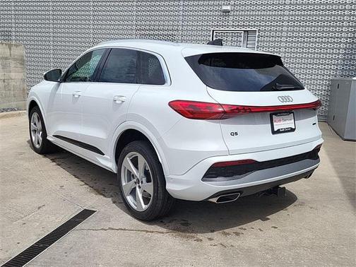 2025 Audi Q5 Premium Plus