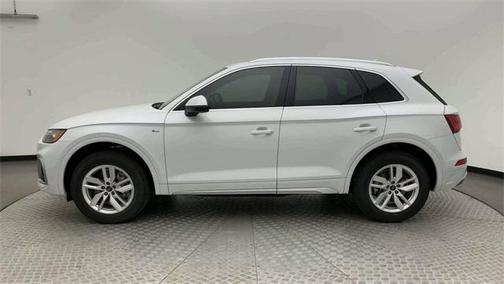 2023 Audi Q5 45 S line Premium