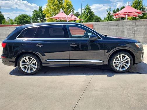 2025 Audi Q7 55 Prestige