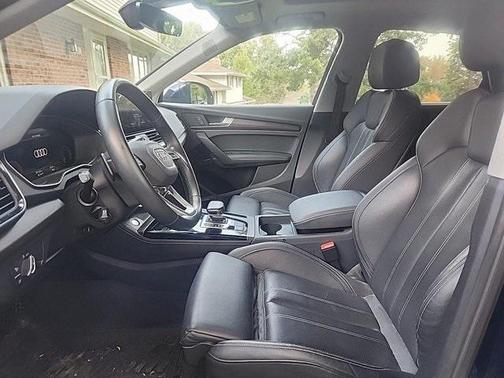 2023 Audi Q5 45 S line Premium Plus