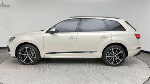 2021 Audi Q7 55 Premium Plus