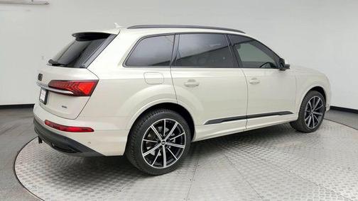 2021 Audi Q7 55 Premium Plus